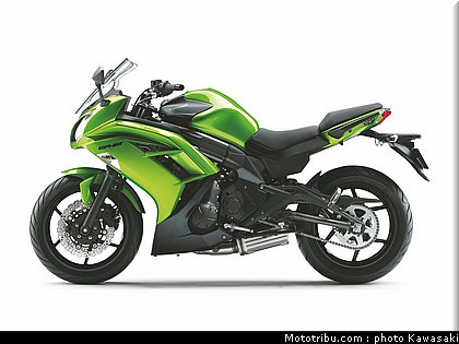 kawasaki_2012_er6f_025.jpg