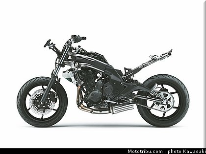 kawasaki_2012_er6f_040.jpg
