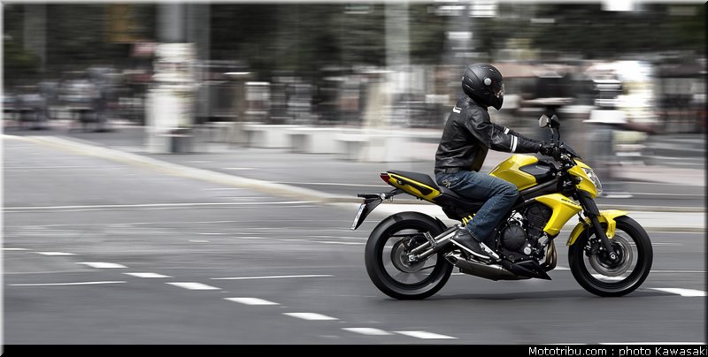 kawasaki_2012_er6n_003