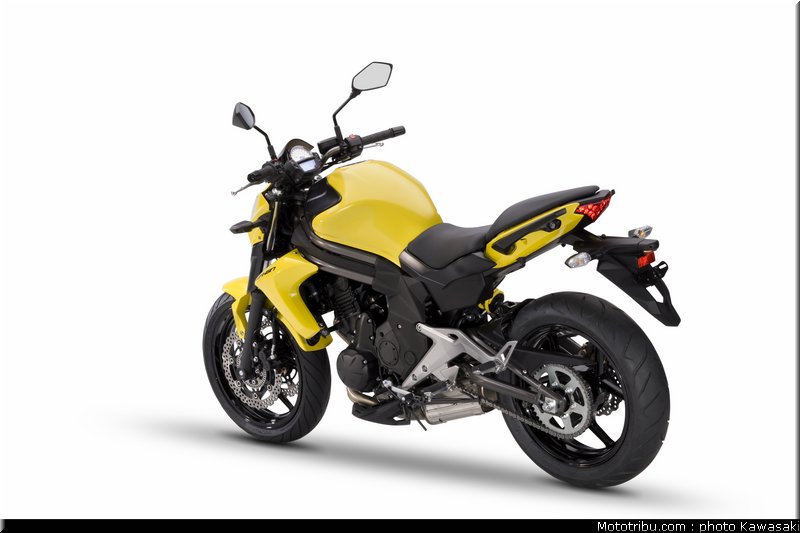 kawasaki_2012_er6n_010