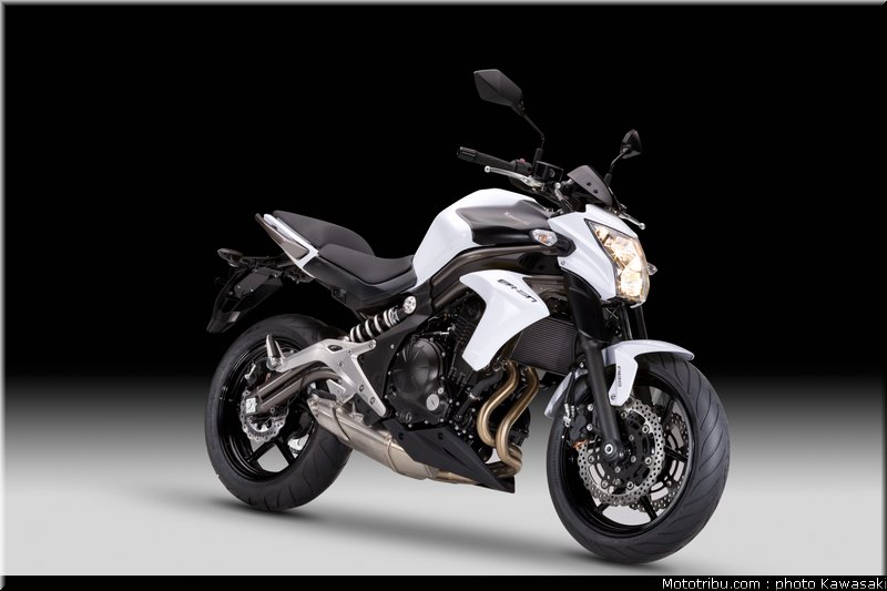 kawasaki_2012_er6n_024