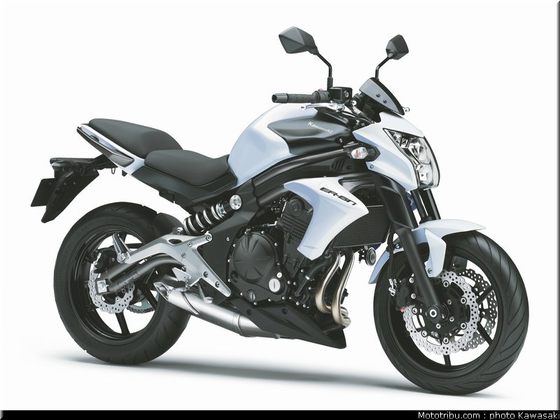 kawasaki_2012_er6n_029