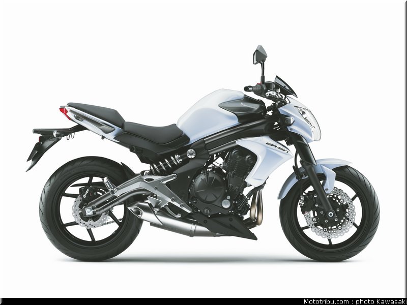 kawasaki_2012_er6n_030