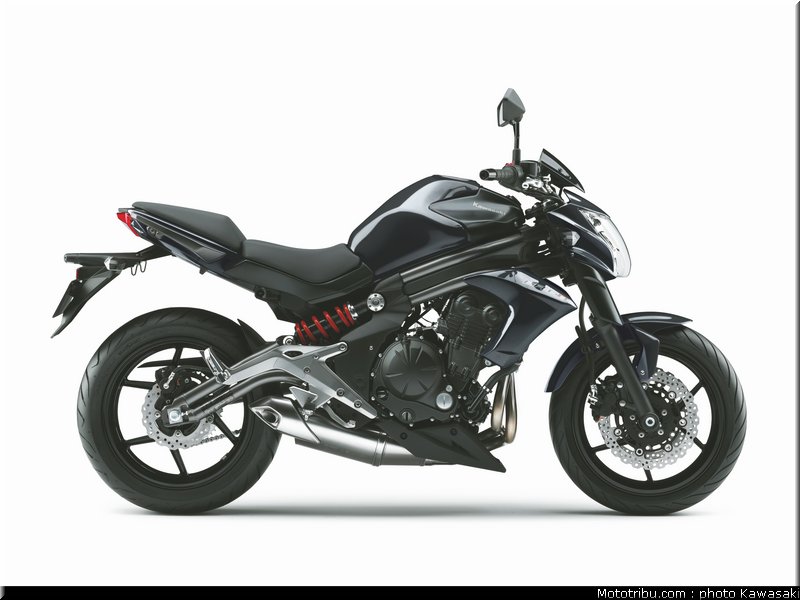 kawasaki_2012_er6n_034