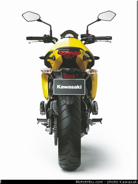 kawasaki_2012_er6n_035