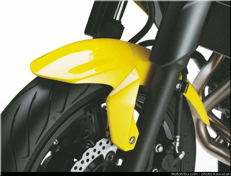 kawasaki_2012_er6n_046