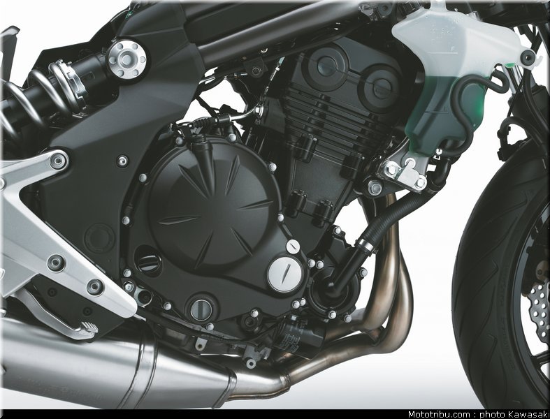 kawasaki_2012_er6n_056