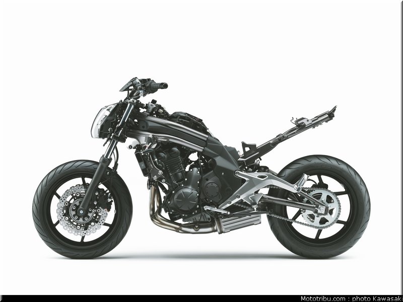 kawasaki_2012_er6n_065
