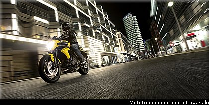 kawasaki_2012_er6n_005.jpg