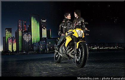 kawasaki_2012_er6n_006.jpg