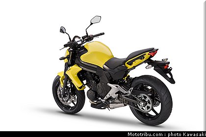 kawasaki_2012_er6n_010.jpg