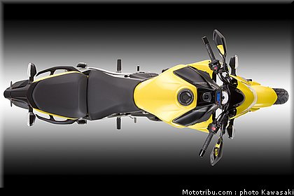 kawasaki_2012_er6n_013.jpg