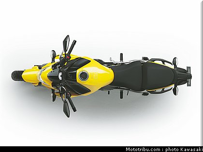 kawasaki_2012_er6n_015.jpg