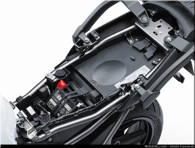 kawasaki_versys_1000_2012_028