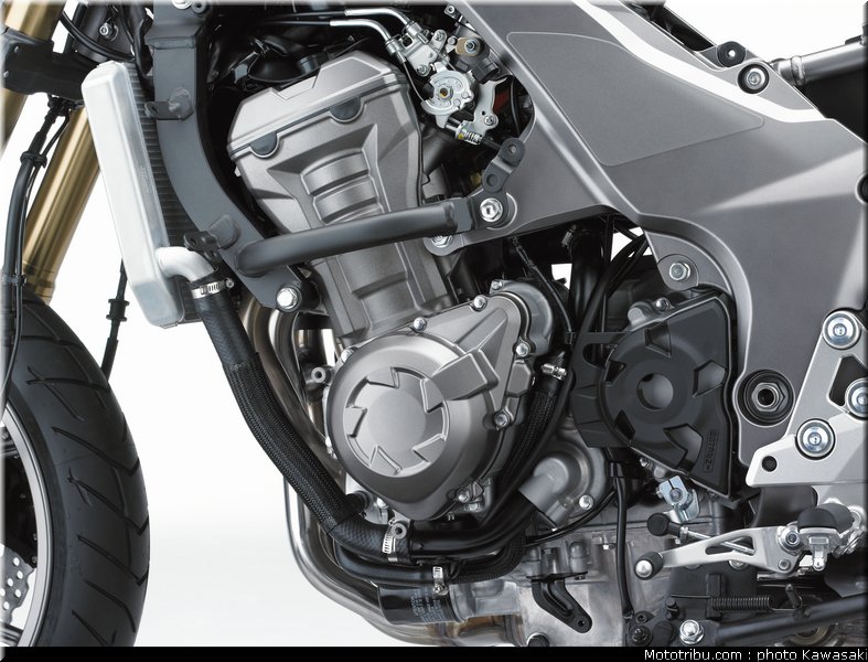 kawasaki_versys_1000_2012_034