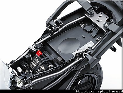 kawasaki_versys_1000_2012_028.jpg