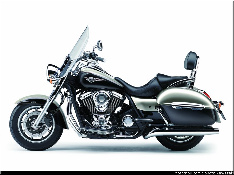 1700_vn_classic_01_kawasaki_customs_2013