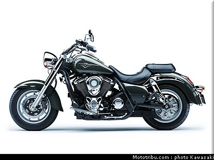 1700_vn_01_kawasaki_customs_2013.jpg