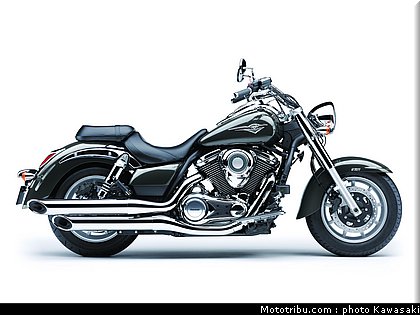 1700_vn_03_kawasaki_customs_2013.jpg
