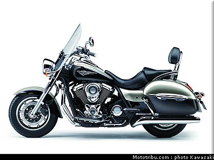 1700_vn_classic_01_kawasaki_customs_2013.jpg