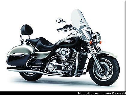 1700_vn_classic_02_kawasaki_customs_2013.jpg