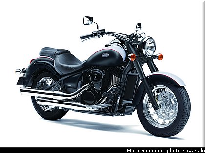 900_vn_b_02_kawasaki_customs_2013.jpg