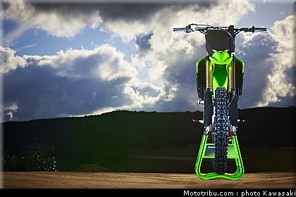 kawasaki_2013_kx250f_052.jpg