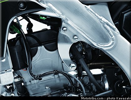 kawasaki_2013_kx250f_064.jpg