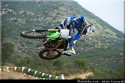 kawasaki_2013_kx450f_006.jpg