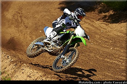 kawasaki_2013_kx450f_014.jpg