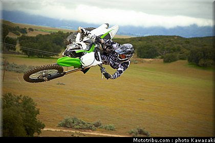 kawasaki_2013_kx450f_019.jpg