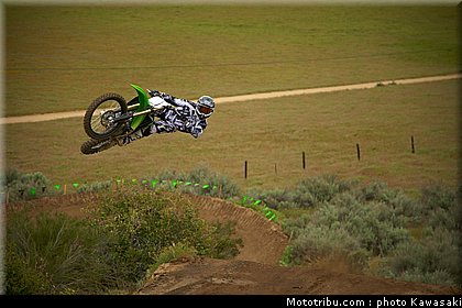 kawasaki_2013_kx450f_020.jpg