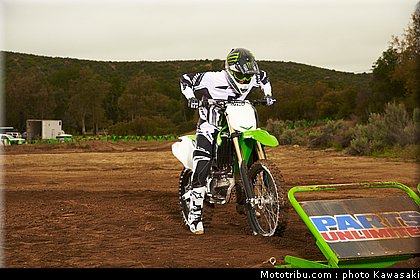kawasaki_2013_kx450f_034.jpg