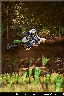 kawasaki_2013_kx450f_037.jpg