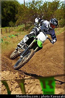 kawasaki_2013_kx450f_040.jpg