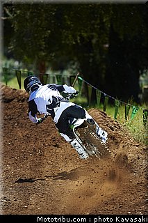 kawasaki_2013_kx450f_041.jpg