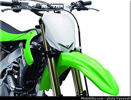 kawasaki_2013_kx450f_046.jpg