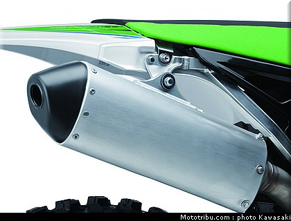 kawasaki_2013_kx450f_049.jpg