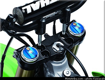 kawasaki_2013_kx450f_051.jpg