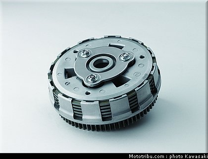 kawasaki_2013_ninja_300_40.jpg