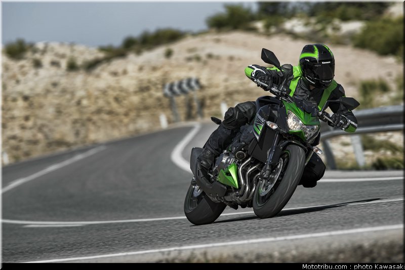 kawasaki_2013_z800_011