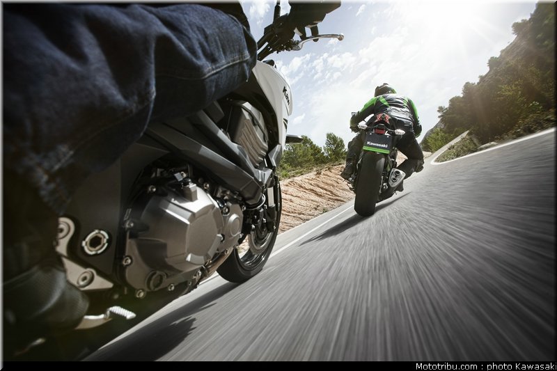 kawasaki_2013_z800_020
