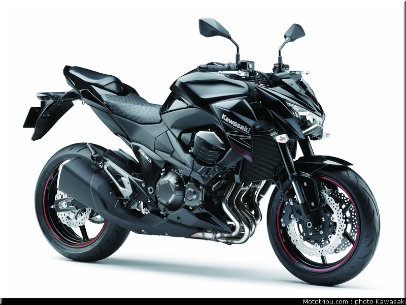 kawasaki_2013_z800_023