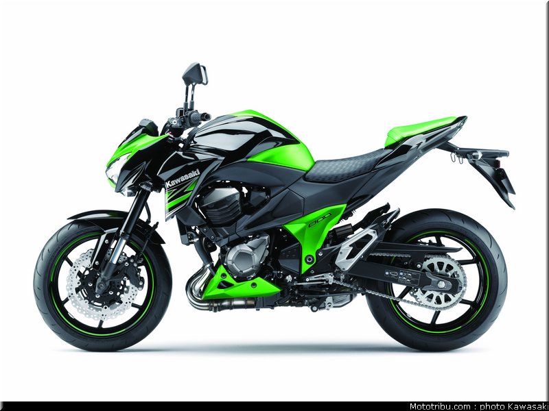 kawasaki_2013_z800_026