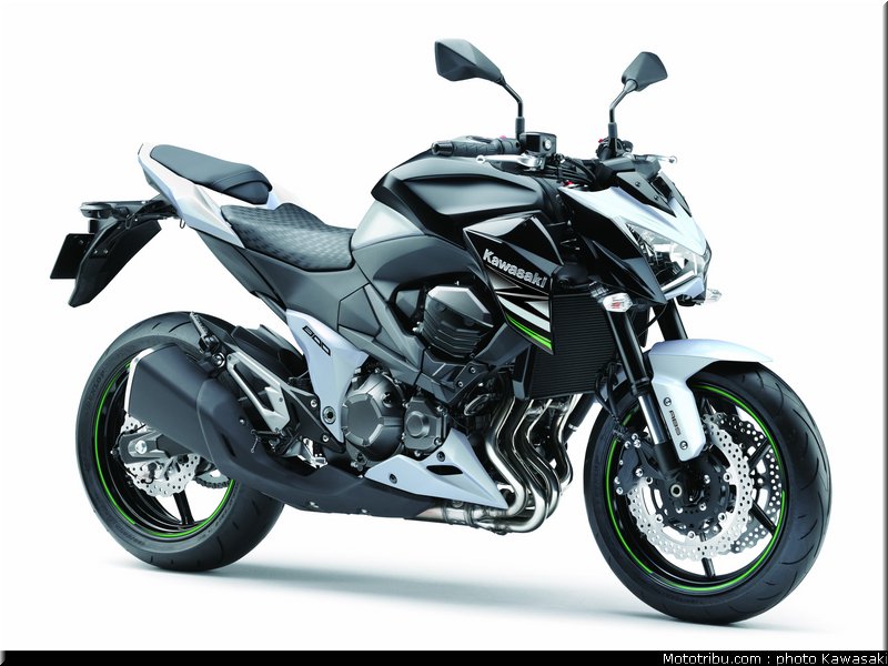 kawasaki_2013_z800_033