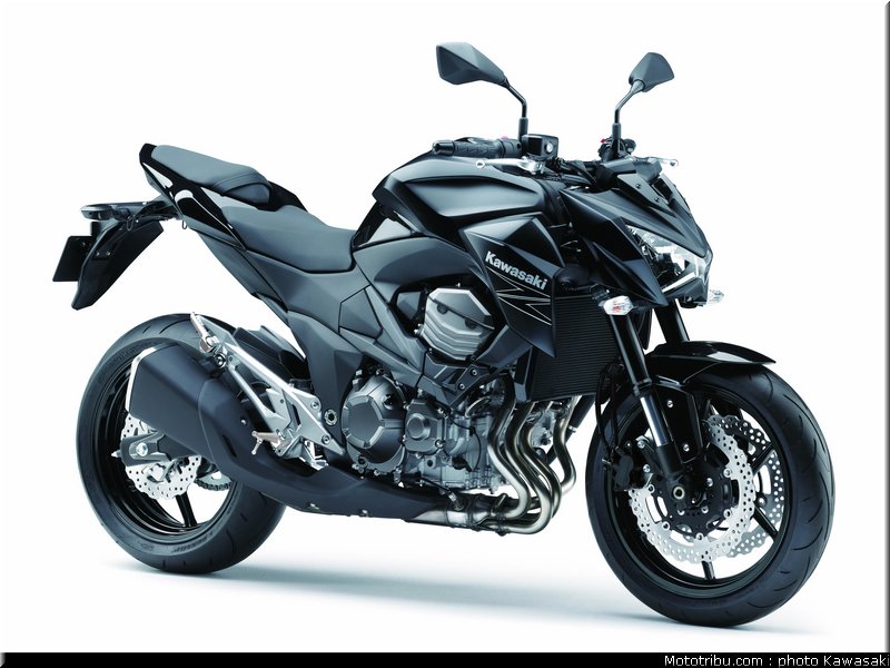 kawasaki_2013_z800_035