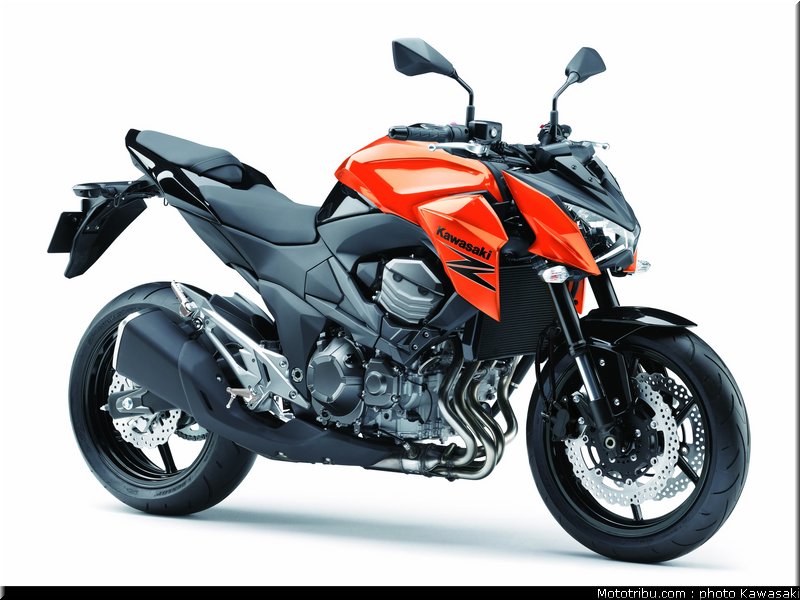 kawasaki_2013_z800_038