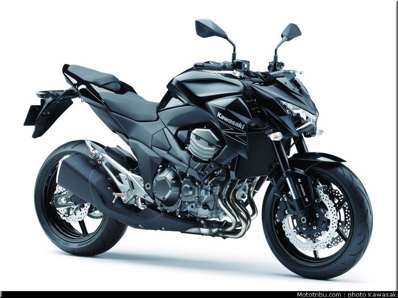 kawasaki_2013_z800_044