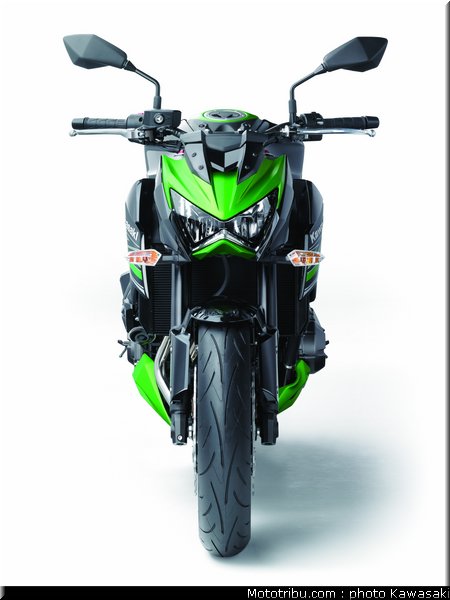 kawasaki_2013_z800_076