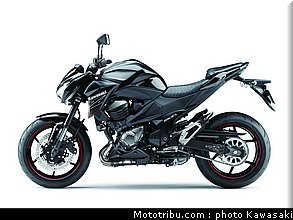 kawasaki_2013_z800_022.jpg